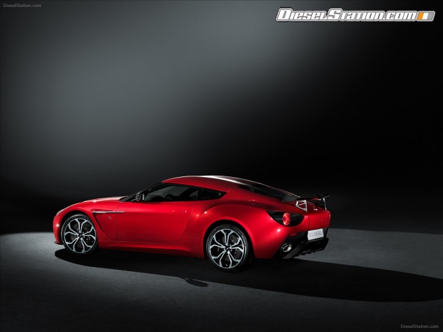 Aston Martin V12 Zagato 2013 Picture #4 Aston Martin V12 Zagato 2013 Picture #4